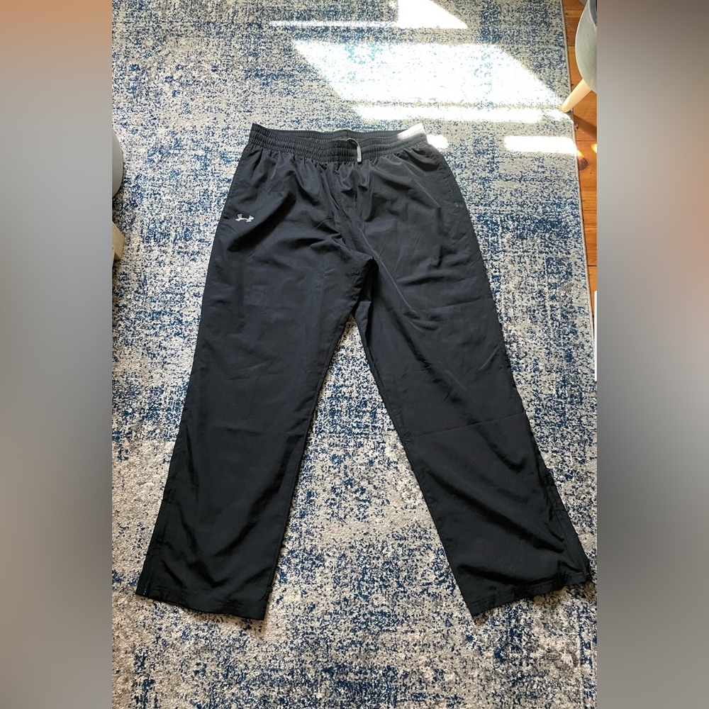 Under Armour black wind pants
